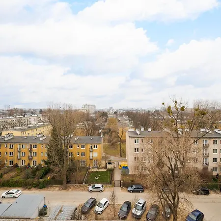 Metro Raclawicka Deluxe * Warsaw