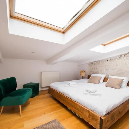 Metro Raclawicka Deluxe * Varšava